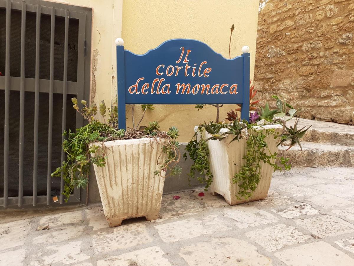 ブリンディジ Il Cortile Della Monaca Bed & Breakfast エクステリア 写真